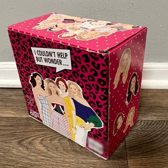 *SALE* Sex and the City box set - Picture 2 of 3